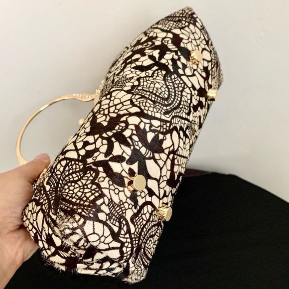 Handmade Real hair-on-horsehide Black Lace Print Kisslock Clutch/Crossbody - Picture 13 of 16